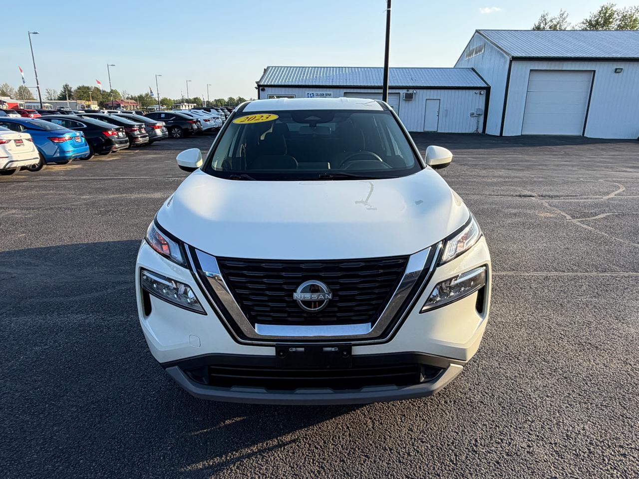 Nissan Rogue FWD SV 2023