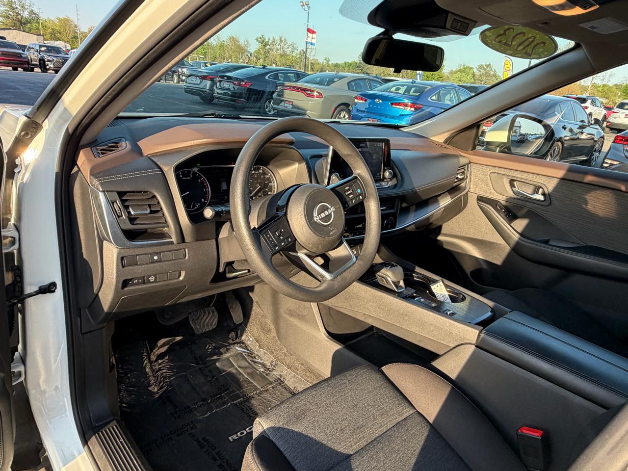 Nissan Rogue FWD SV 2023