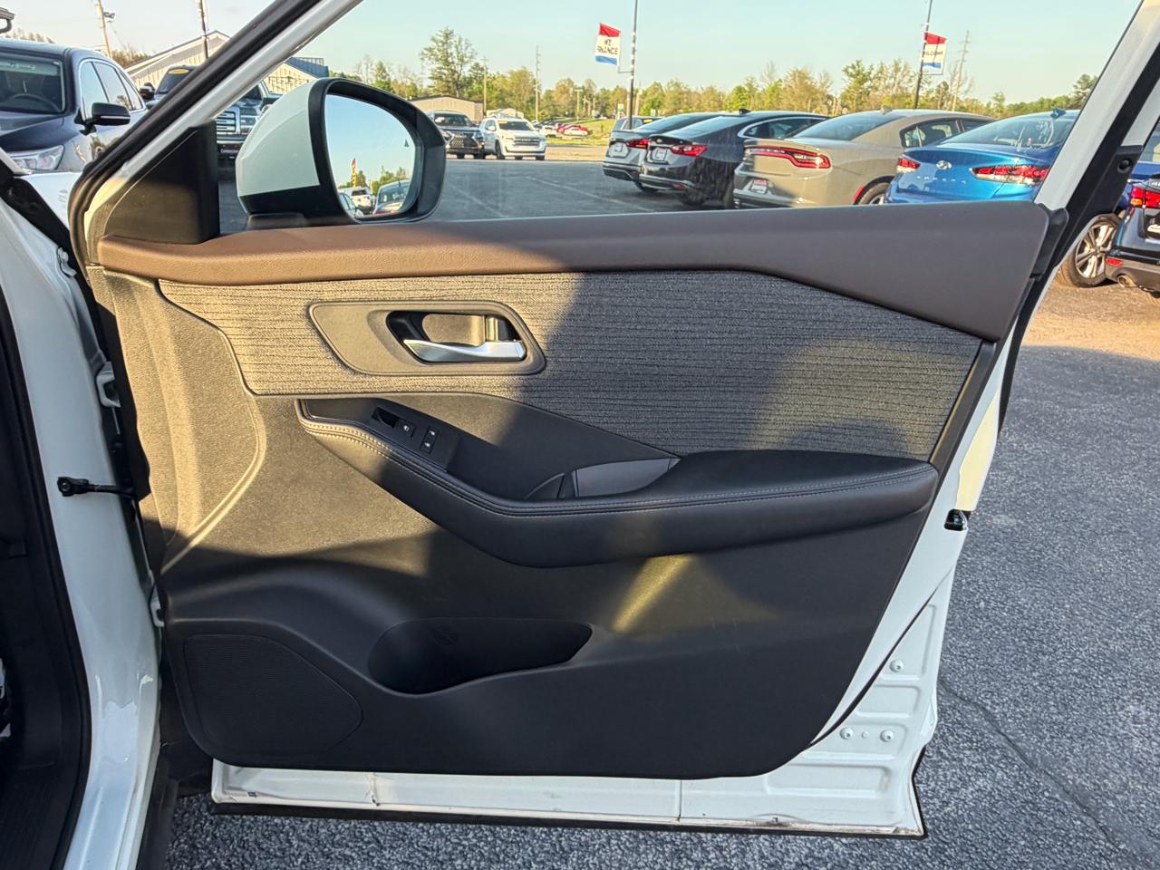 Nissan Rogue FWD SV 2023