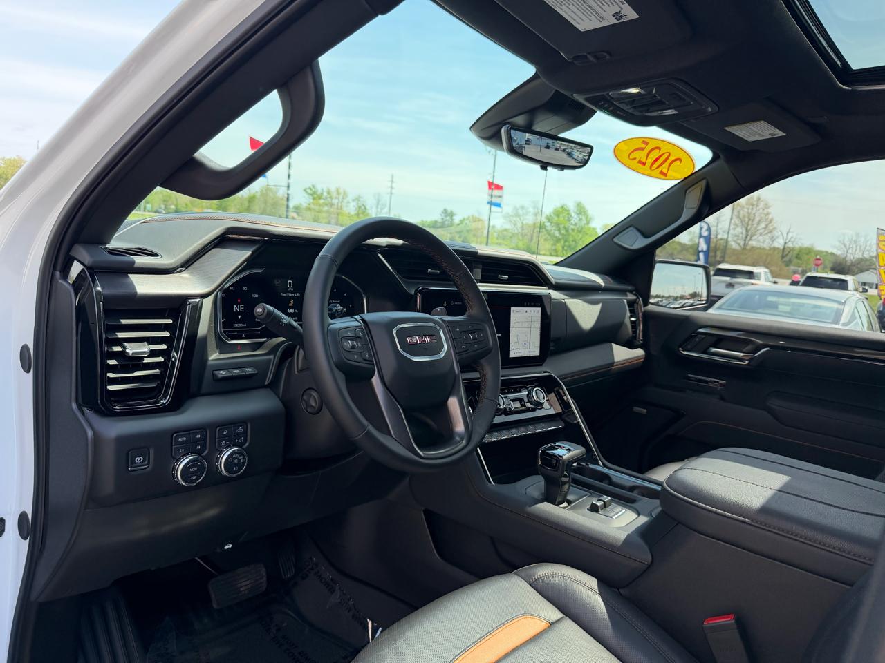 GMC Sierra 1500 4WD Crew Cab 147" AT4 2025