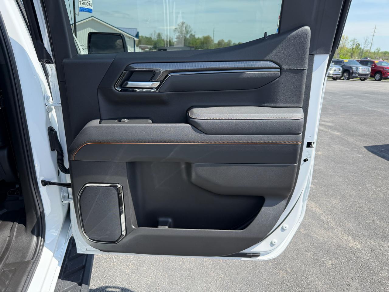 GMC Sierra 1500 4WD Crew Cab 147" AT4 2025