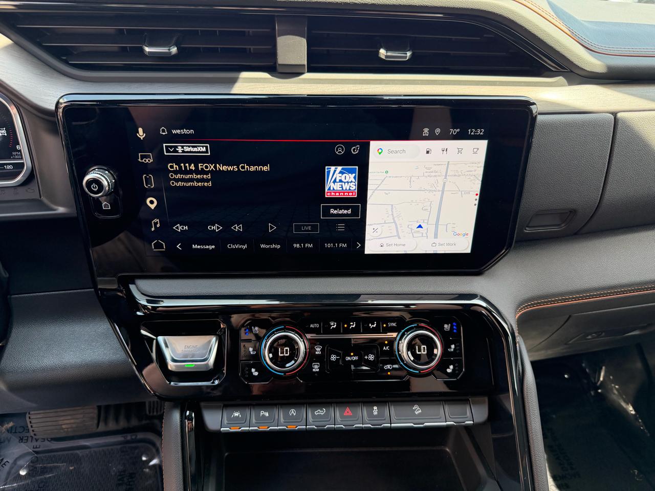 GMC Sierra 1500 4WD Crew Cab 147" AT4 2025