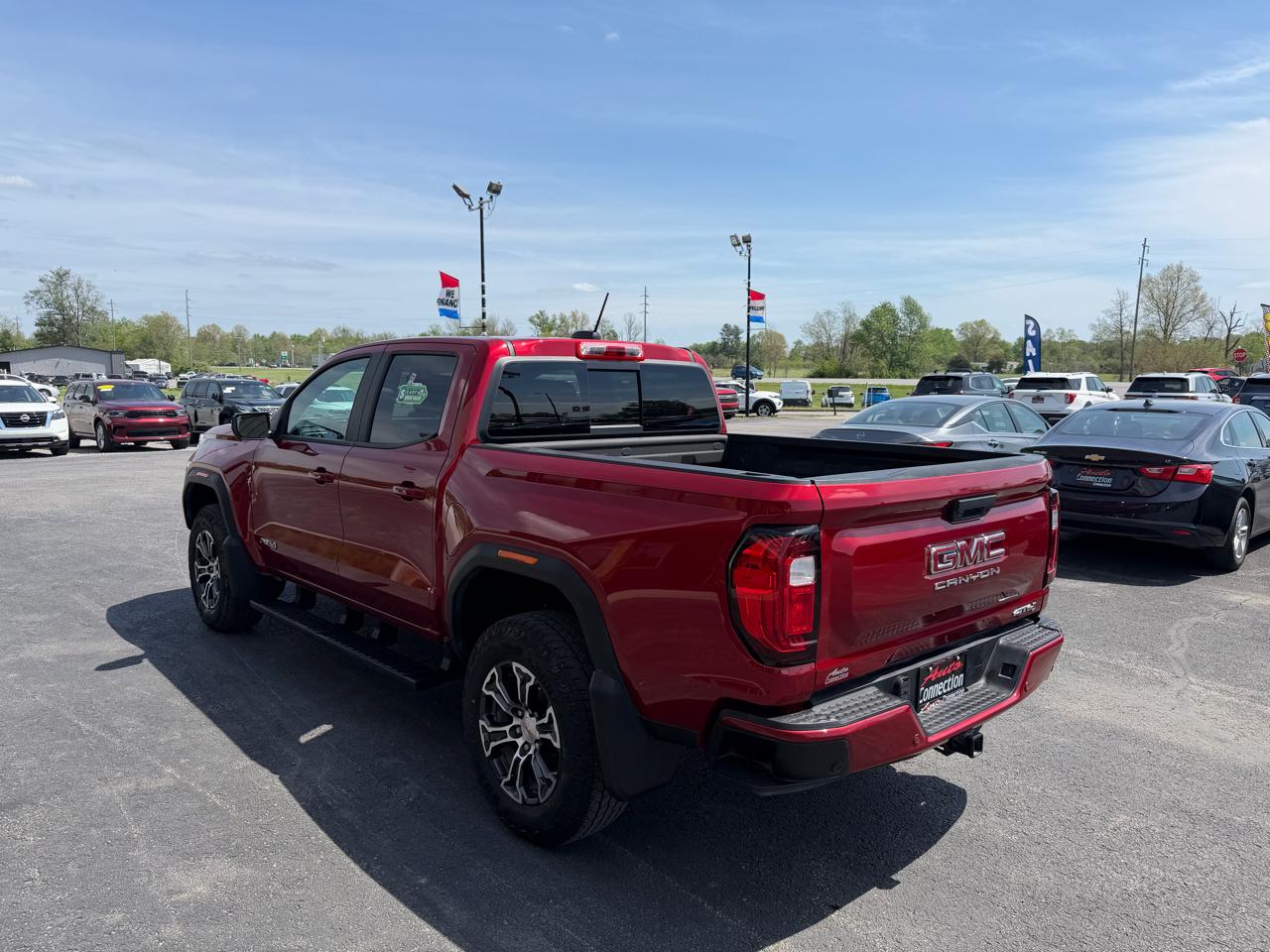 GMC Canyon 4WD Crew Cab AT4 2024