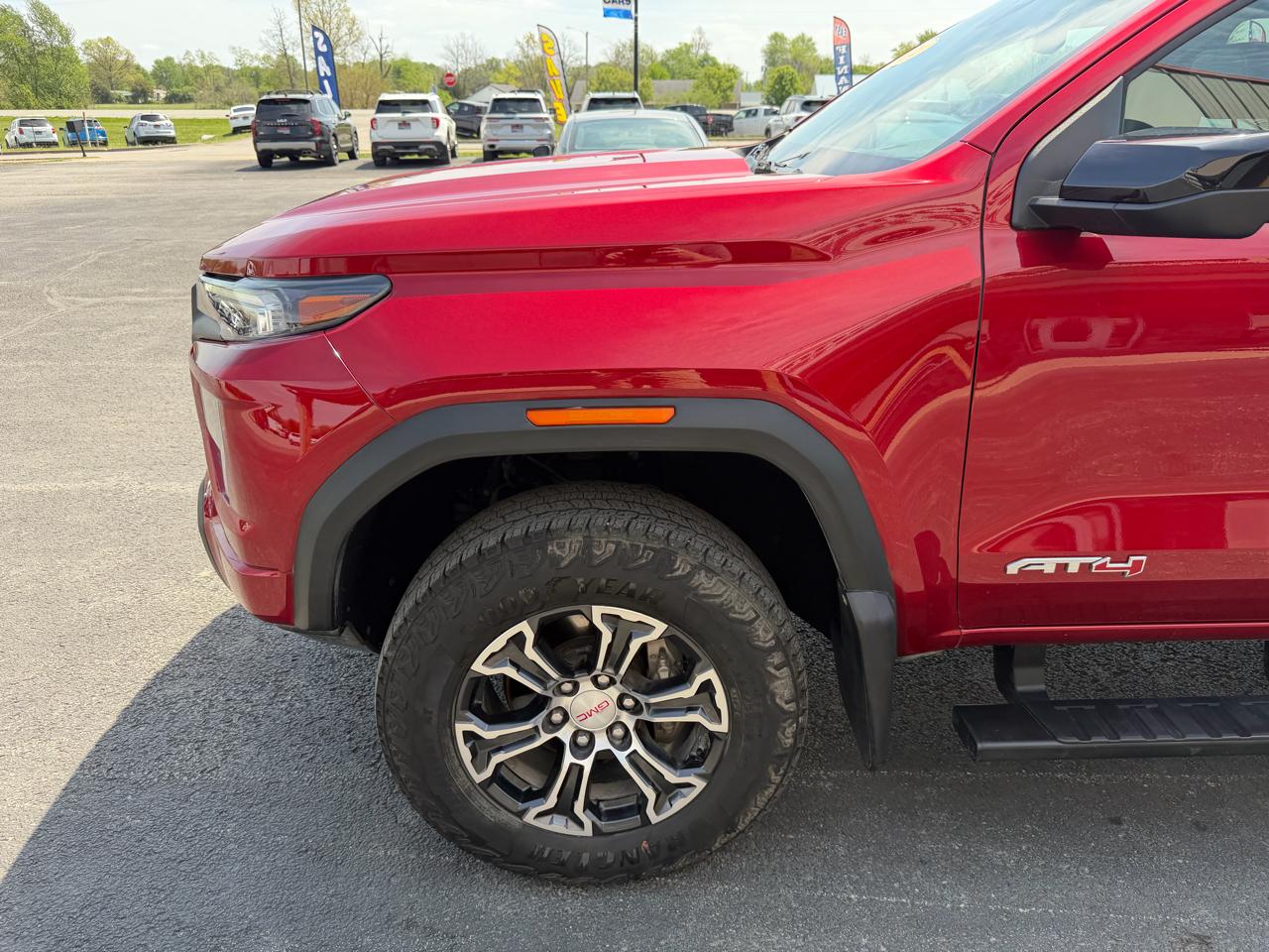 GMC Canyon 4WD Crew Cab AT4 2024