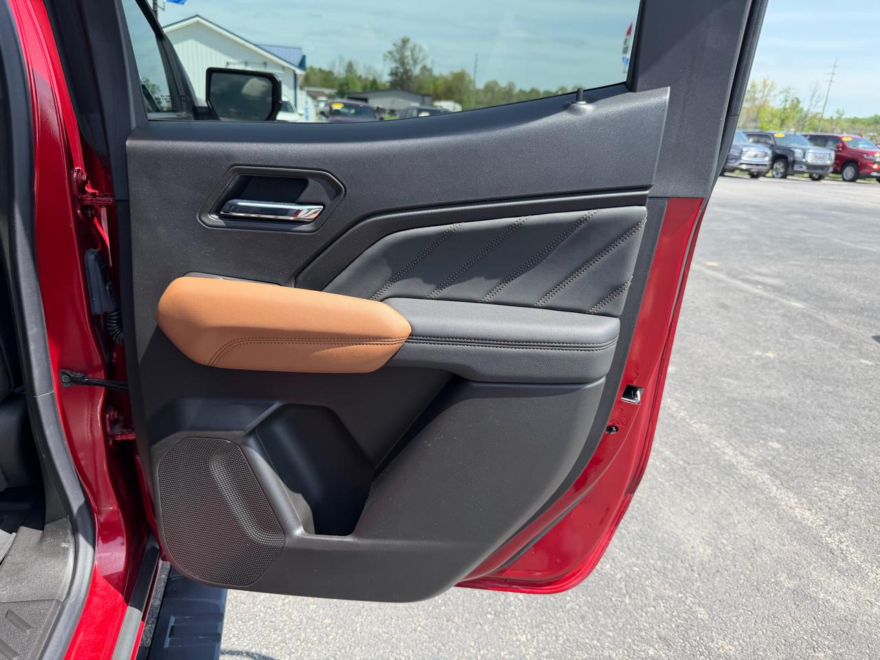 GMC Canyon 4WD Crew Cab AT4 2024