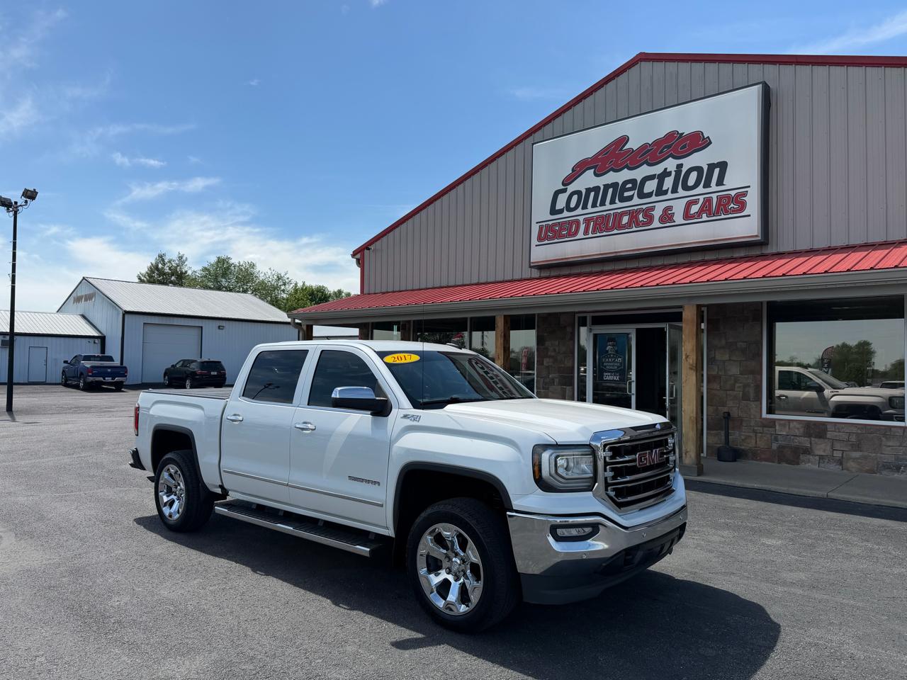 GMC Sierra 1500 4WD Crew Cab 143.5" SLT 2017