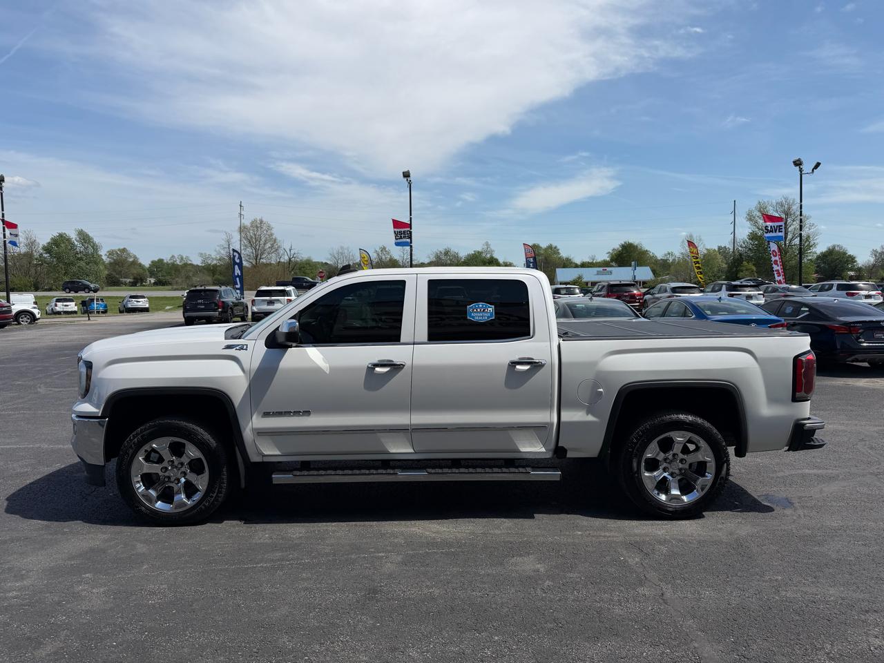 GMC Sierra 1500 4WD Crew Cab 143.5" SLT 2017
