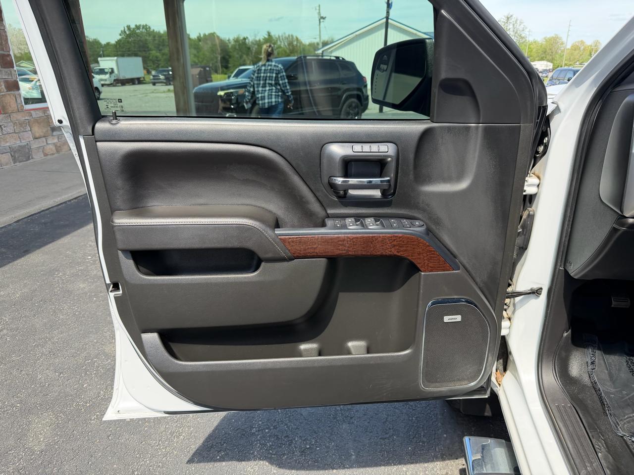 GMC Sierra 1500 4WD Crew Cab 143.5" SLT 2017