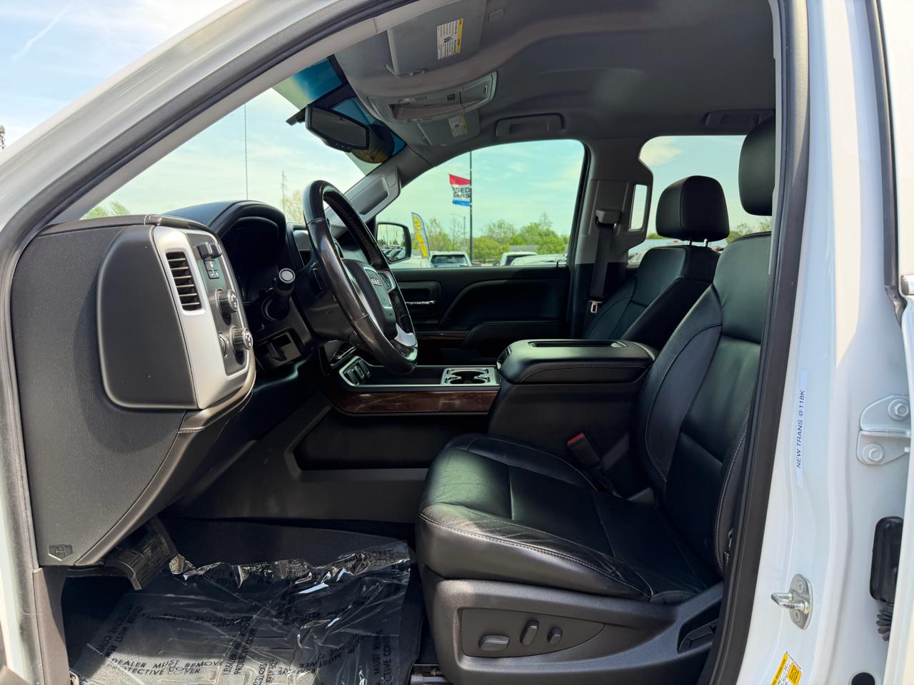 GMC Sierra 1500 4WD Crew Cab 143.5" SLT 2017