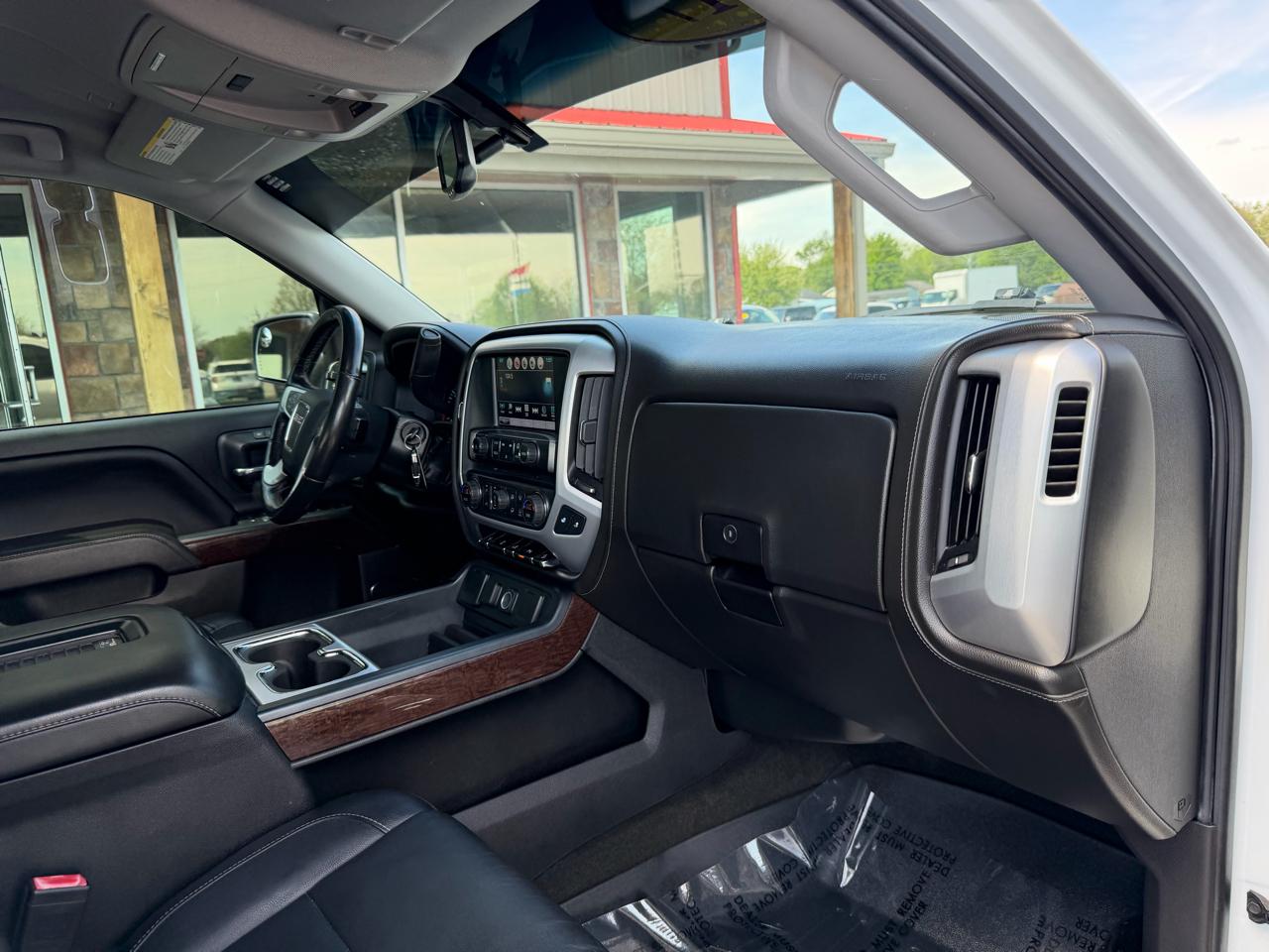 GMC Sierra 1500 4WD Crew Cab 143.5" SLT 2017