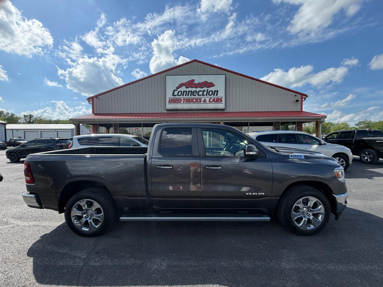RAM 1500 Big Horn 4x4 Quad Cab 6'4" Box 2019