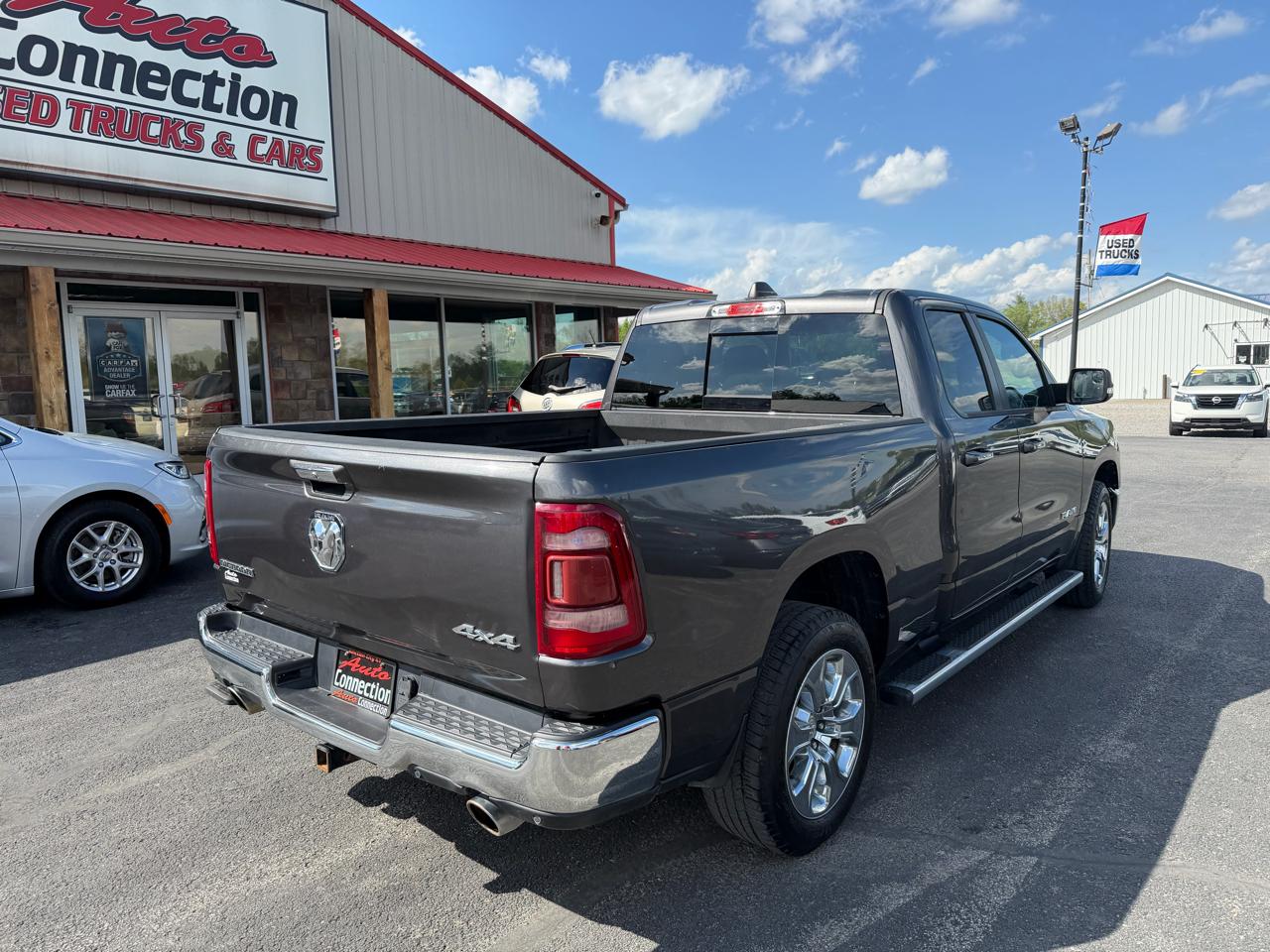 RAM 1500 Big Horn 4x4 Quad Cab 6'4" Box 2019