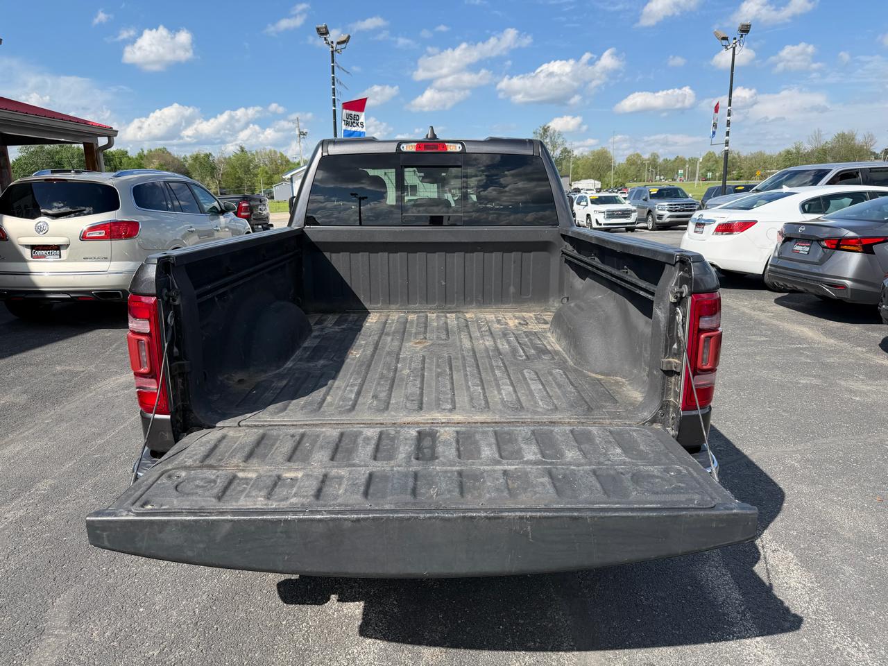 RAM 1500 Big Horn 4x4 Quad Cab 6'4" Box 2019