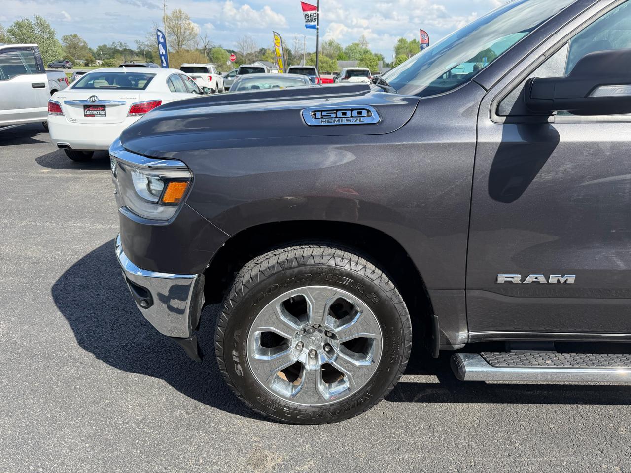 RAM 1500 Big Horn 4x4 Quad Cab 6'4" Box 2019