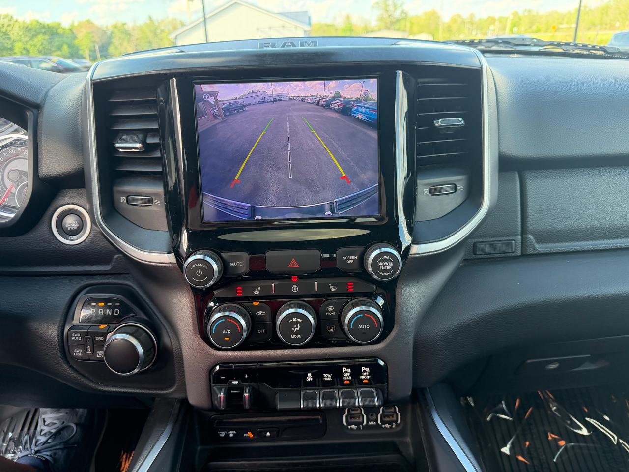 RAM 1500 Big Horn 4x4 Quad Cab 6'4" Box 2019