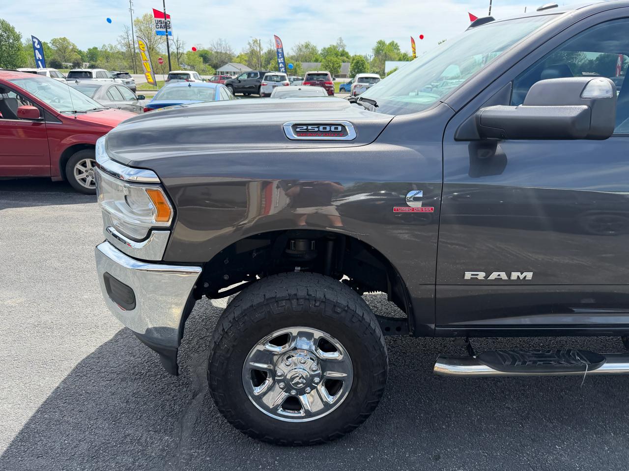 RAM 2500 Tradesman 4x4 Crew Cab 6'4" Box 2021