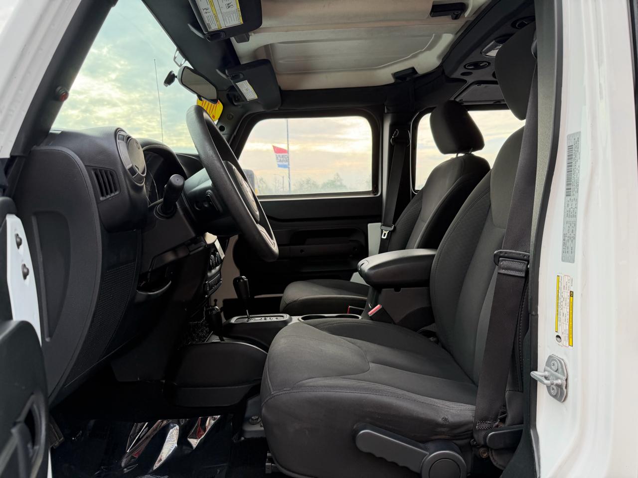 Jeep Wrangler Unlimited 4WD 4dr Sport 2016