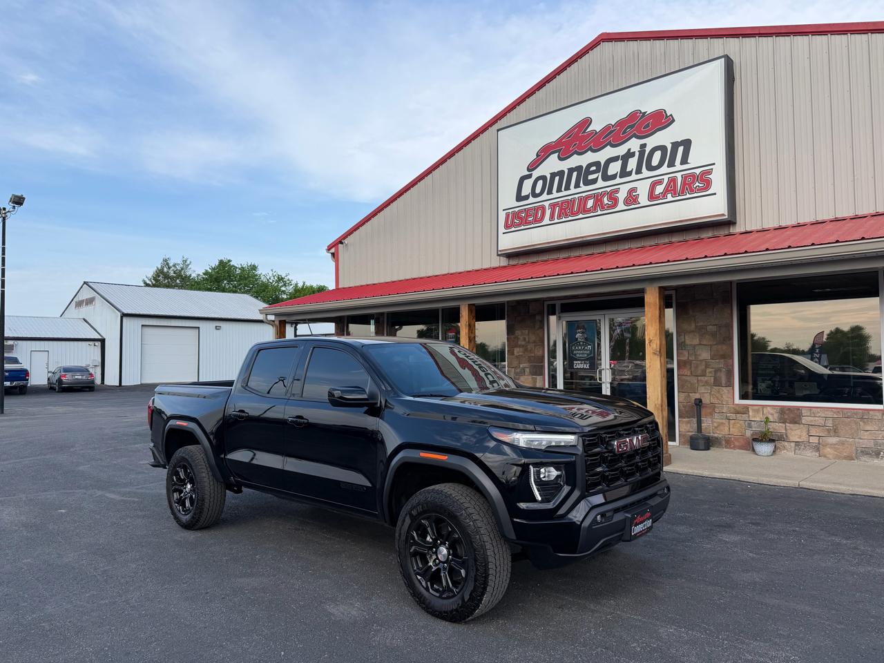 2024 GMC Canyon 2WD Crew Cab Elevation