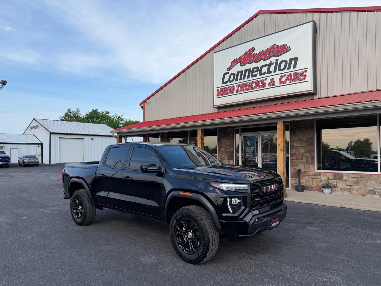 GMC Canyon 2WD Crew Cab Elevation 2024