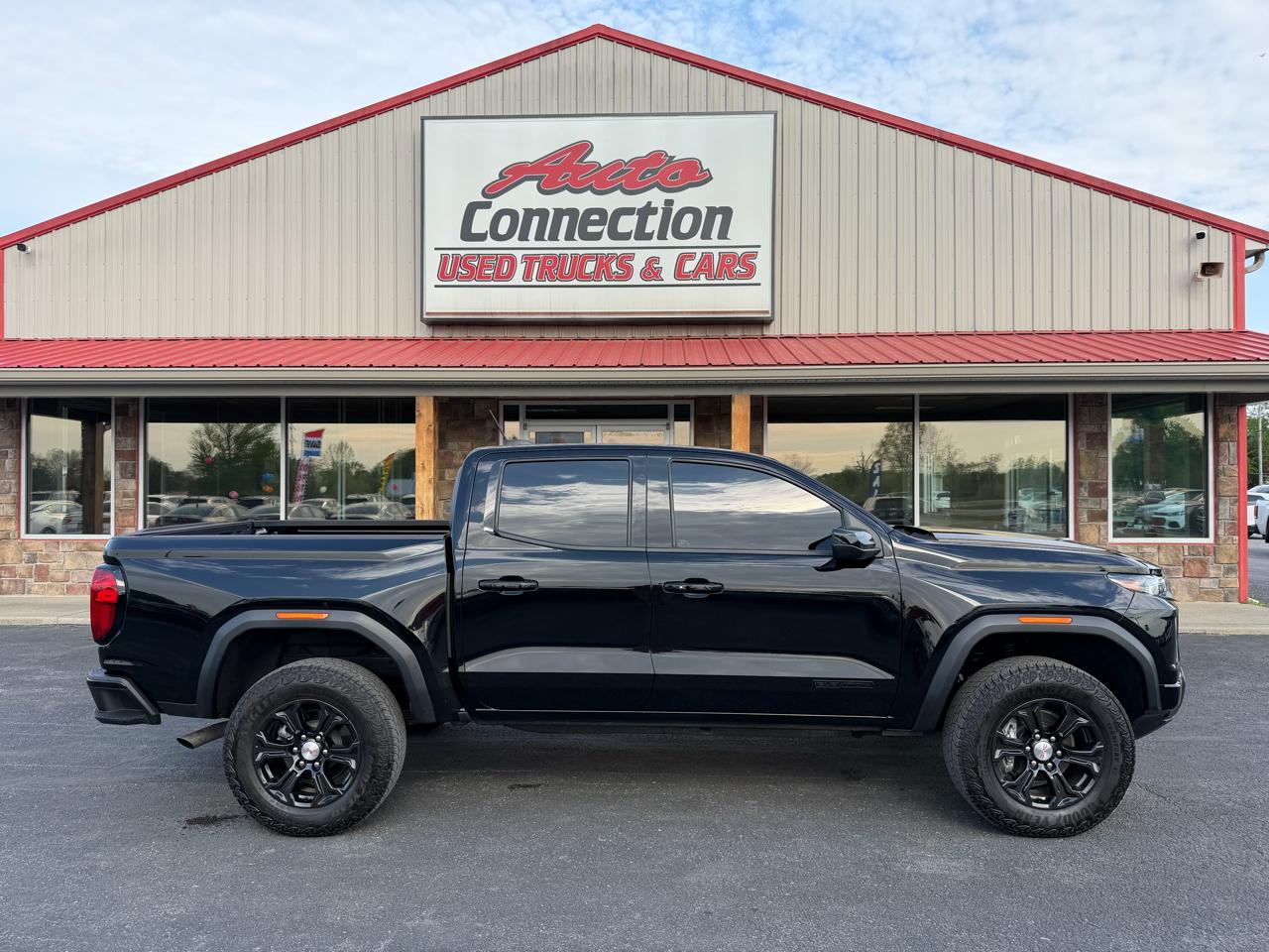 GMC Canyon 2WD Crew Cab Elevation 2024