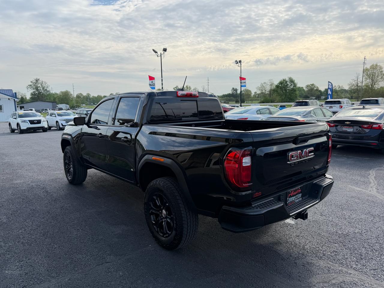 GMC Canyon 2WD Crew Cab Elevation 2024