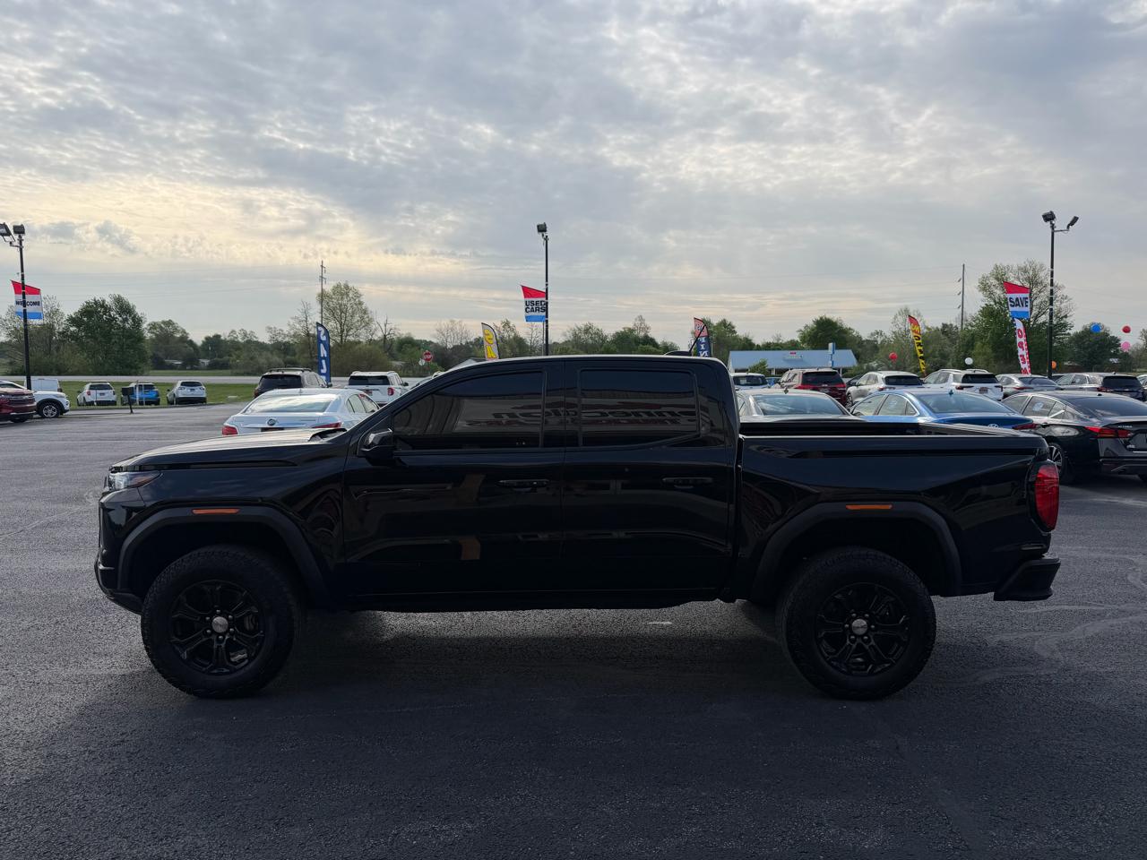 GMC Canyon 2WD Crew Cab Elevation 2024