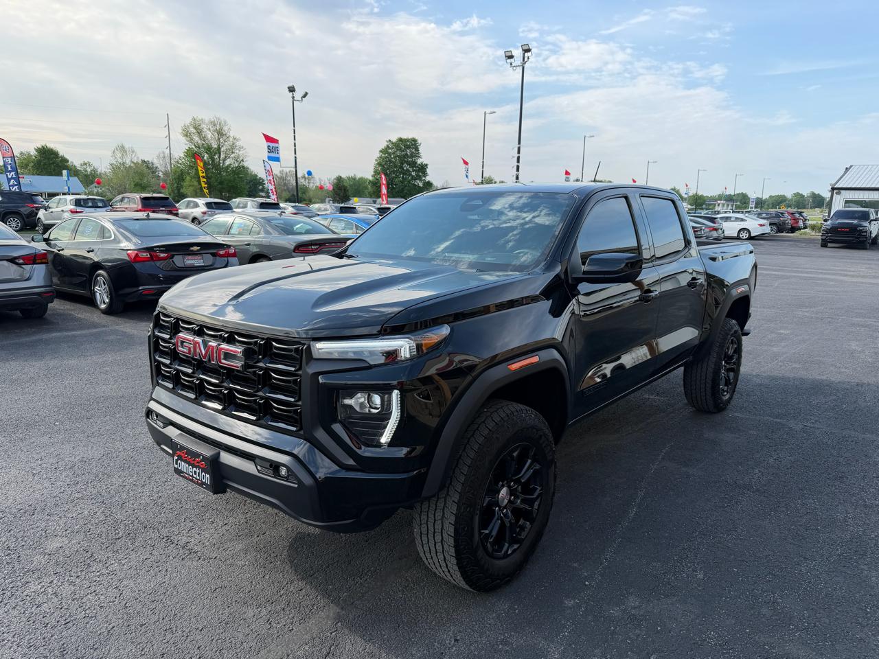 GMC Canyon 2WD Crew Cab Elevation 2024