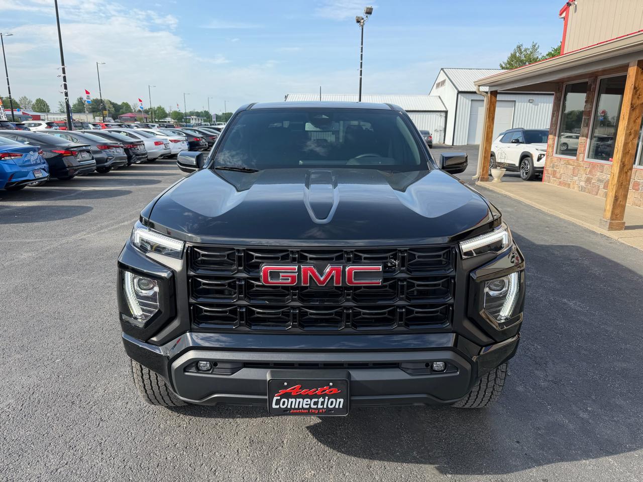GMC Canyon 2WD Crew Cab Elevation 2024