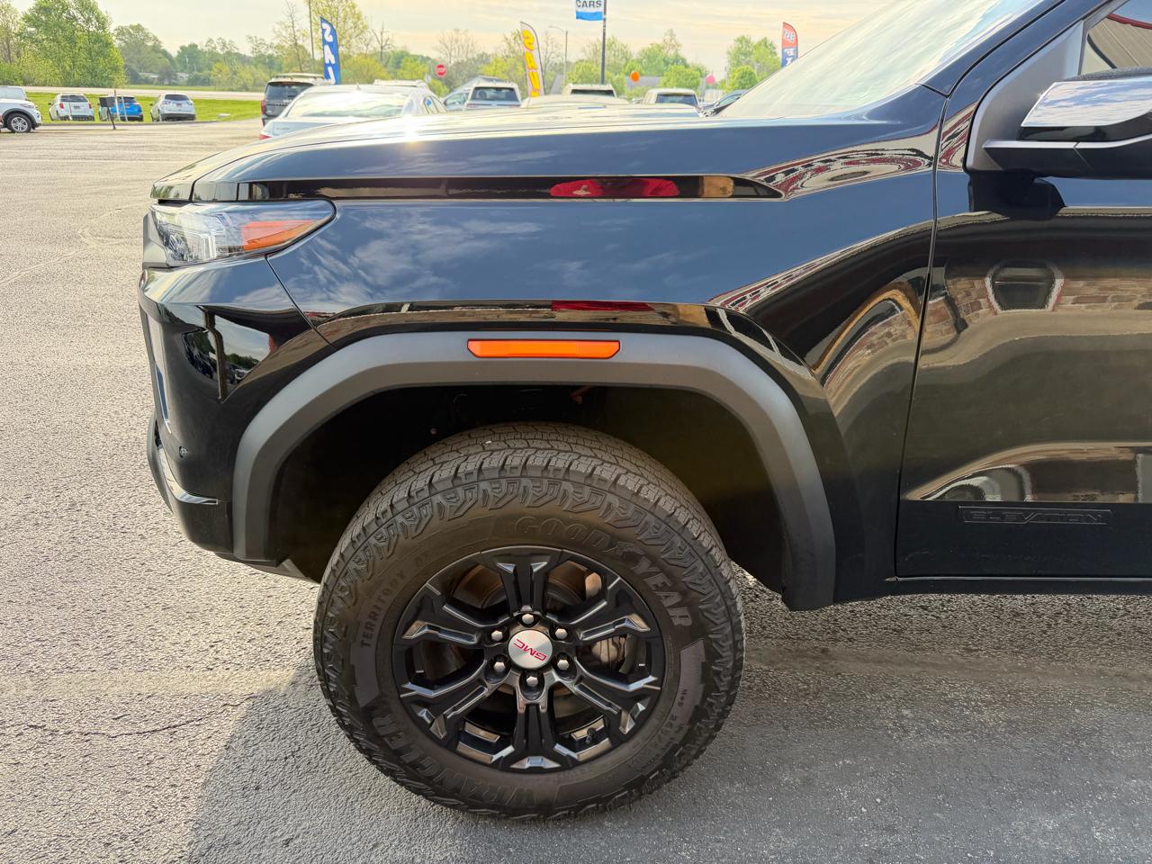 GMC Canyon 2WD Crew Cab Elevation 2024