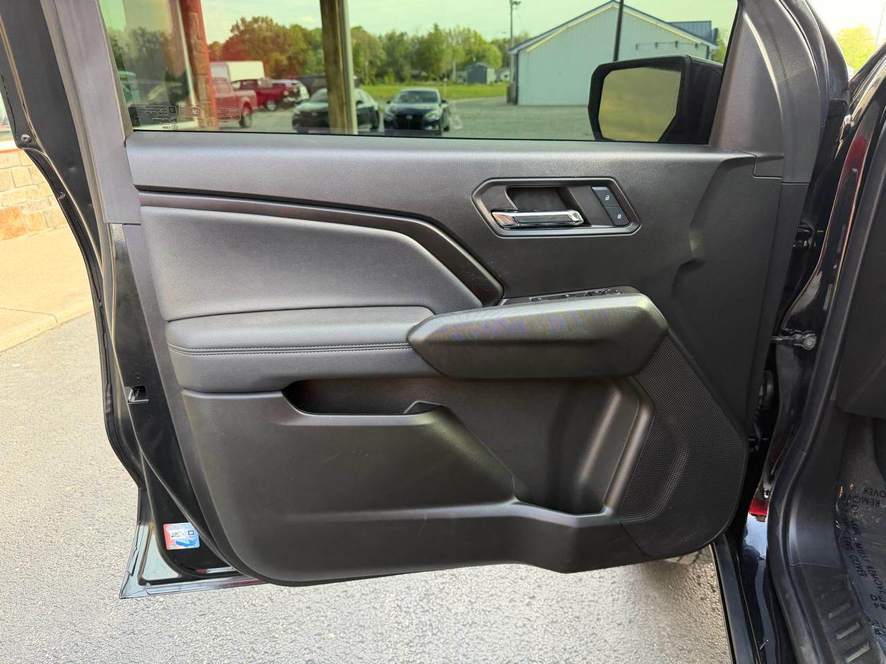 GMC Canyon 2WD Crew Cab Elevation 2024