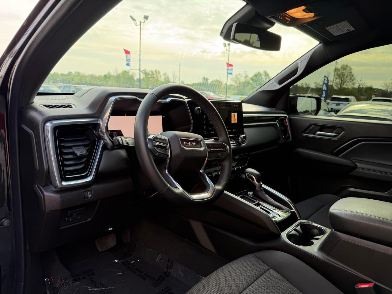 GMC Canyon 2WD Crew Cab Elevation 2024