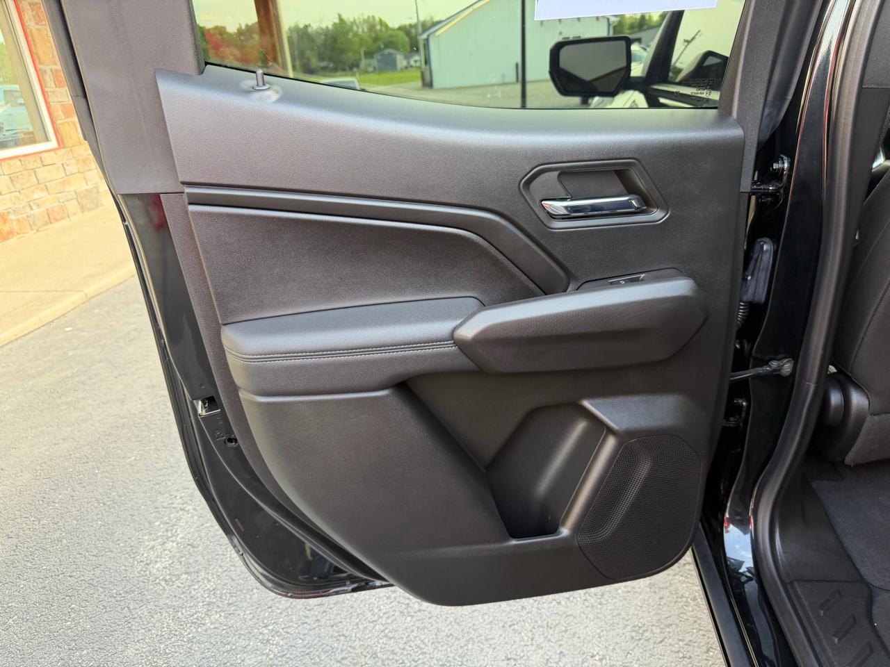 GMC Canyon 2WD Crew Cab Elevation 2024