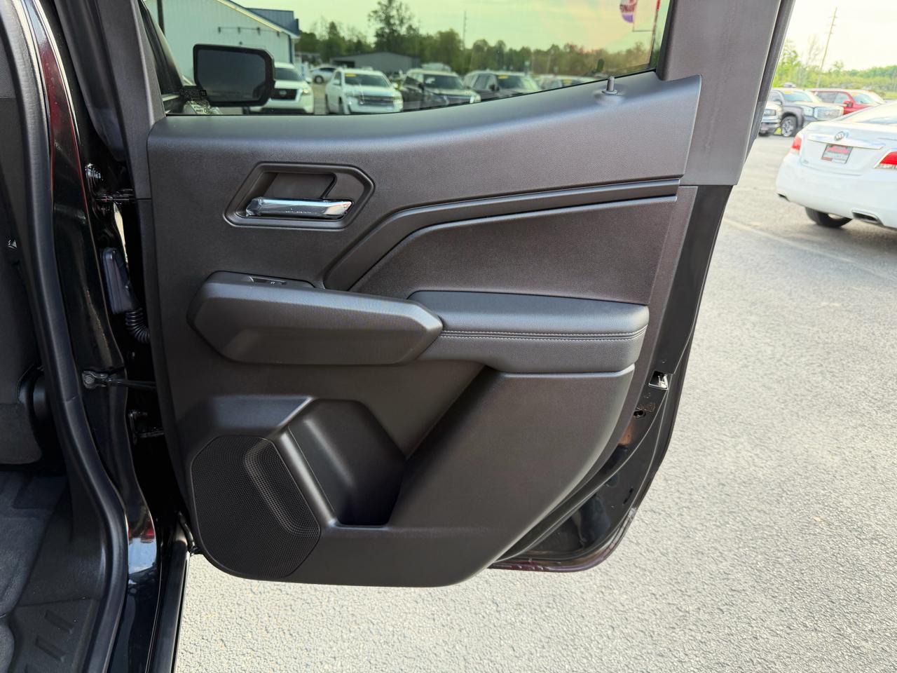 GMC Canyon 2WD Crew Cab Elevation 2024