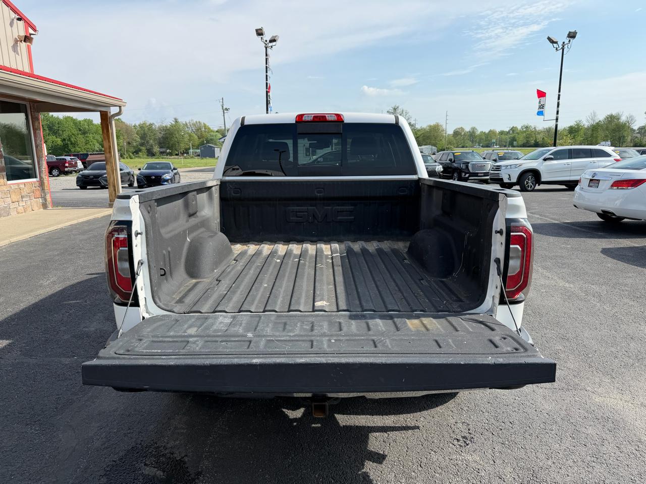 GMC Sierra 1500 4WD Crew Cab 143.5" SLT 2018