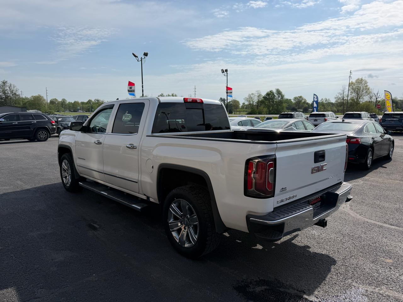 GMC Sierra 1500 4WD Crew Cab 143.5" SLT 2018