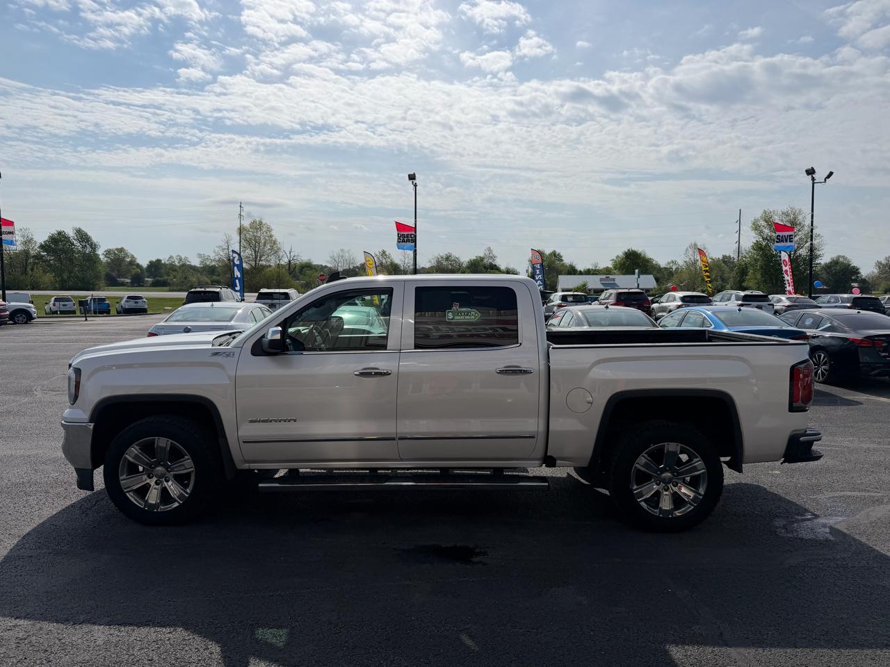 GMC Sierra 1500 4WD Crew Cab 143.5" SLT 2018