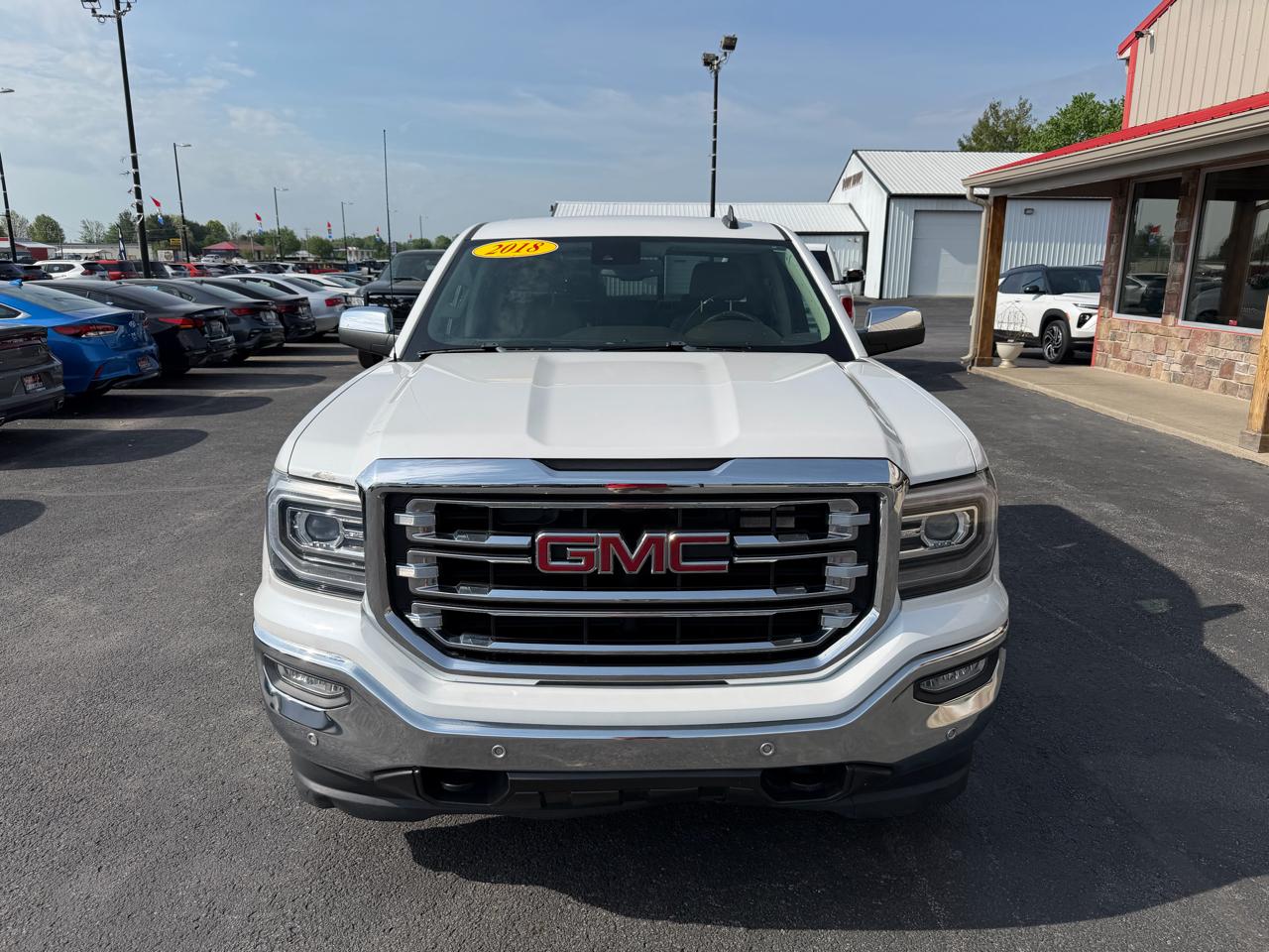 GMC Sierra 1500 4WD Crew Cab 143.5" SLT 2018