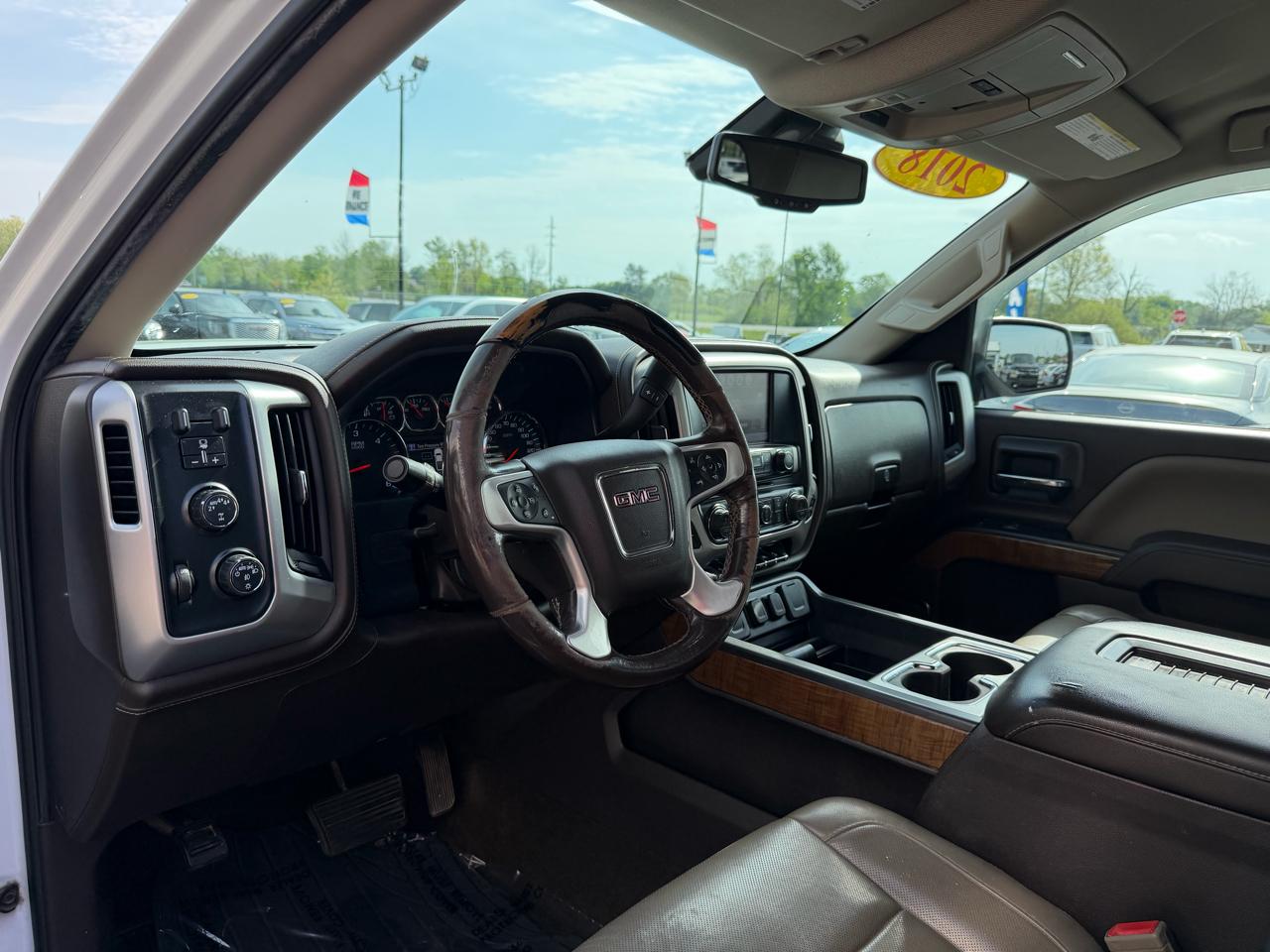 GMC Sierra 1500 4WD Crew Cab 143.5" SLT 2018