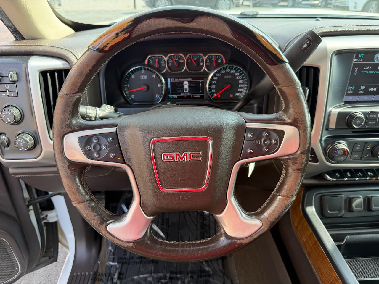 GMC Sierra 1500 4WD Crew Cab 143.5" SLT 2018