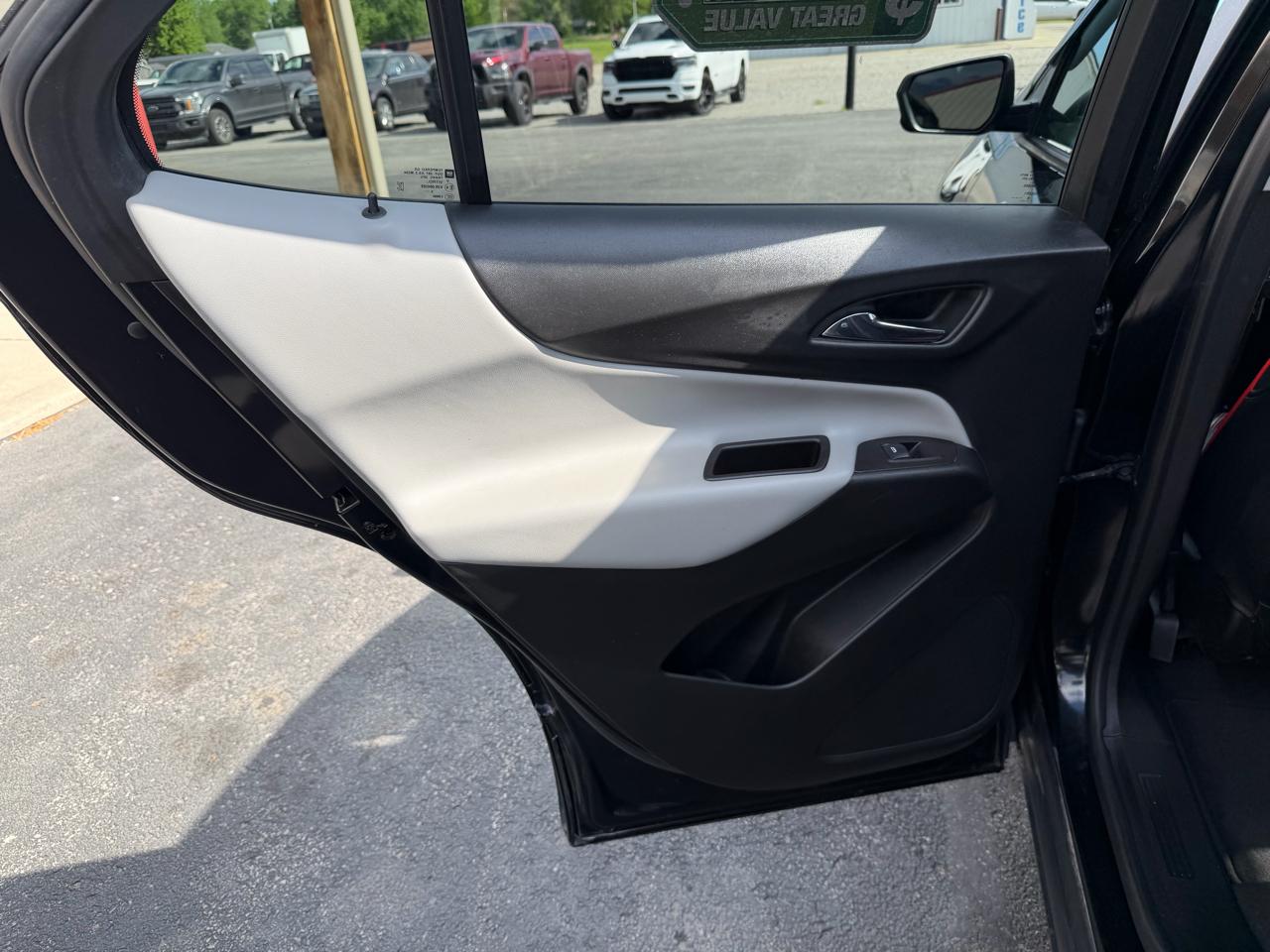 Chevrolet Equinox FWD 4dr LS w/1LS 2020