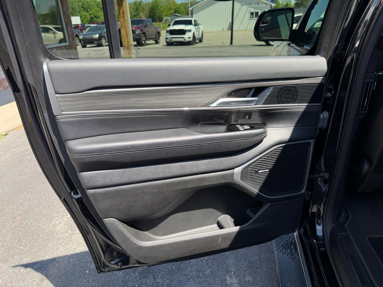 Jeep Wagoneer L Series II 4x4 2024