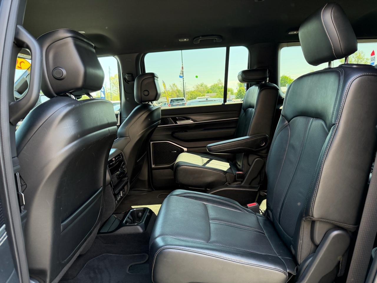 Jeep Wagoneer L Series II 4x4 2024