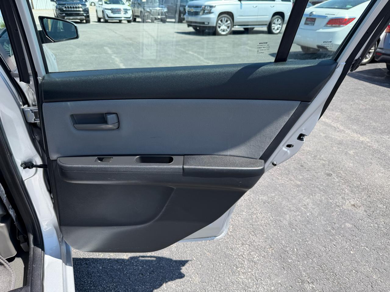 Nissan Sentra 4dr Sdn I4 CVT 2.0 2011