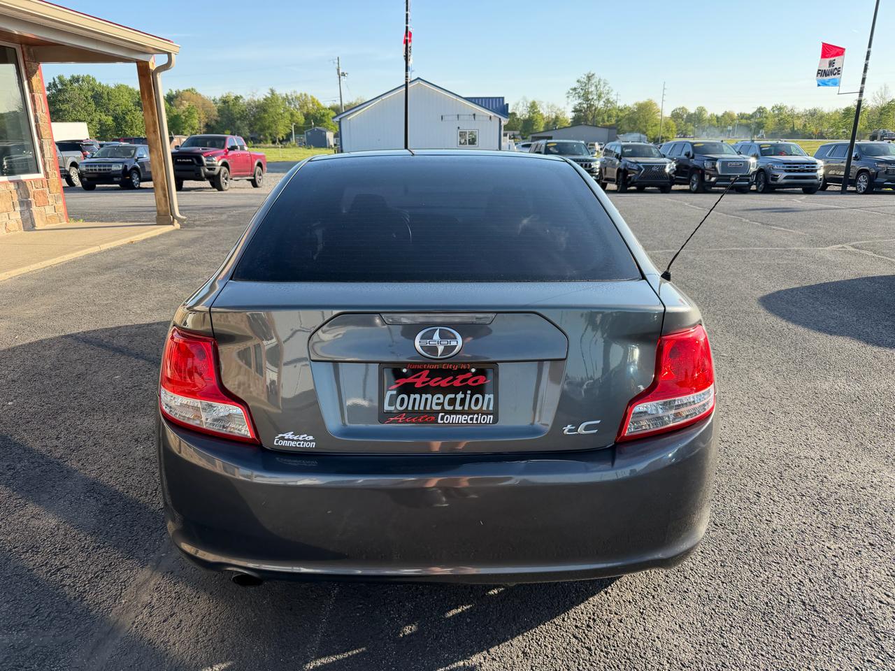 Scion tC 2dr HB Man (Natl) 2013