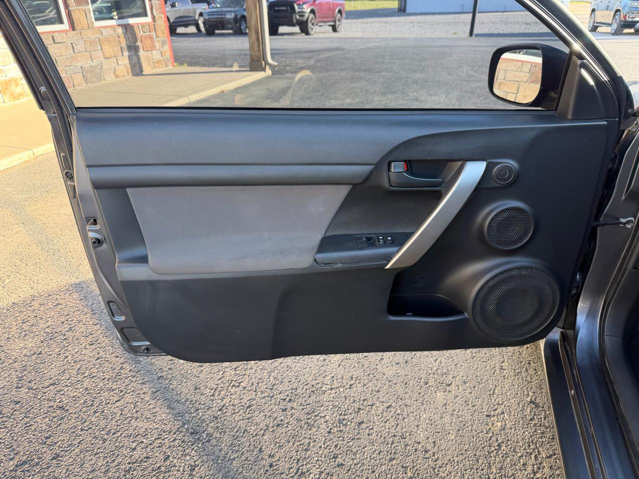 Scion tC 2dr HB Man (Natl) 2013