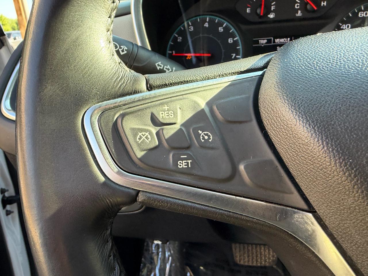 Chevrolet Equinox AWD 4dr LT w/1LT 2018