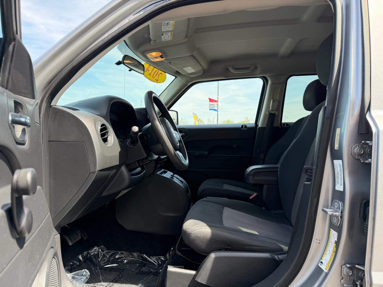 Jeep Patriot FWD 4dr Altitude 2014