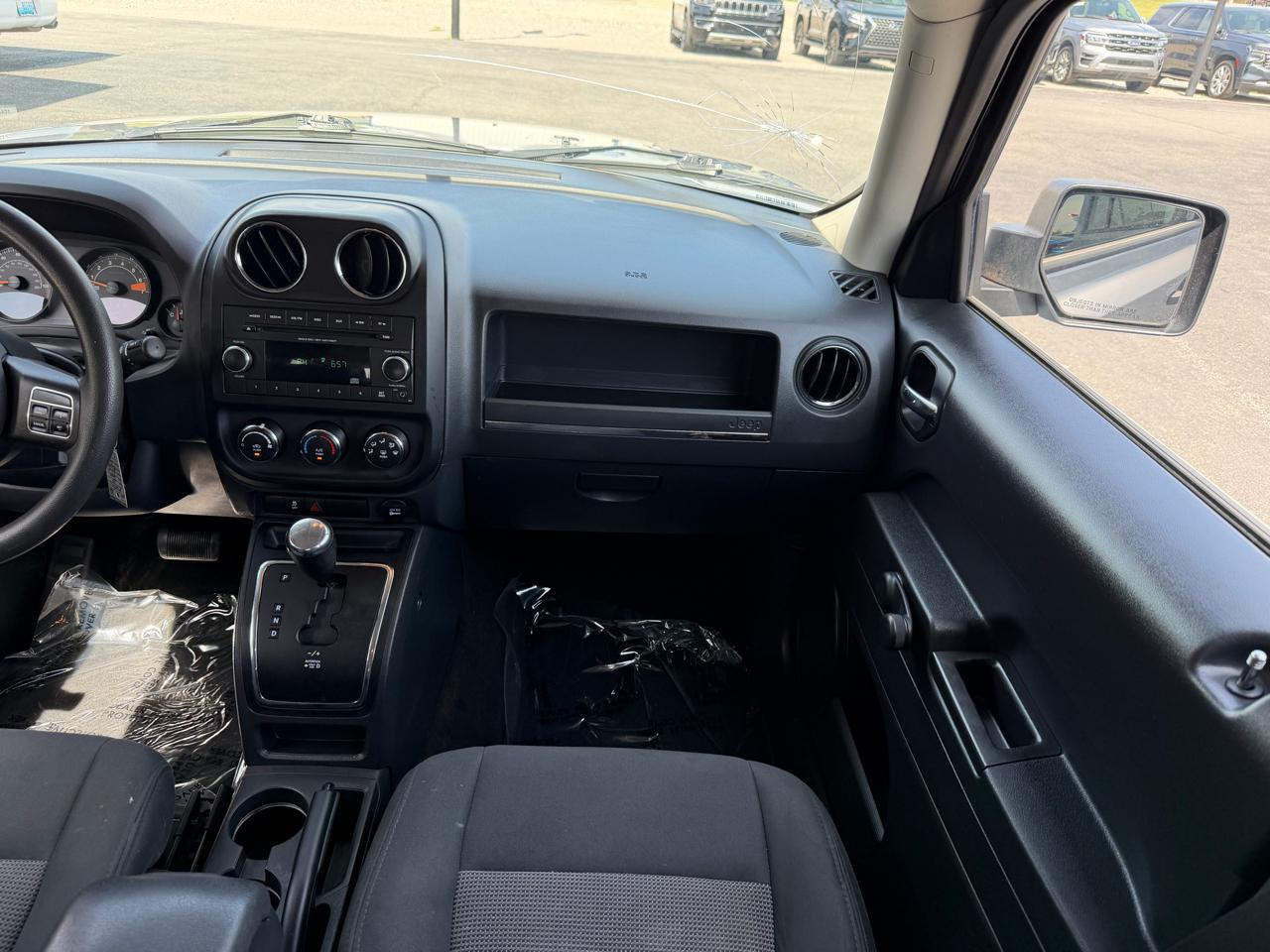Jeep Patriot FWD 4dr Altitude 2014