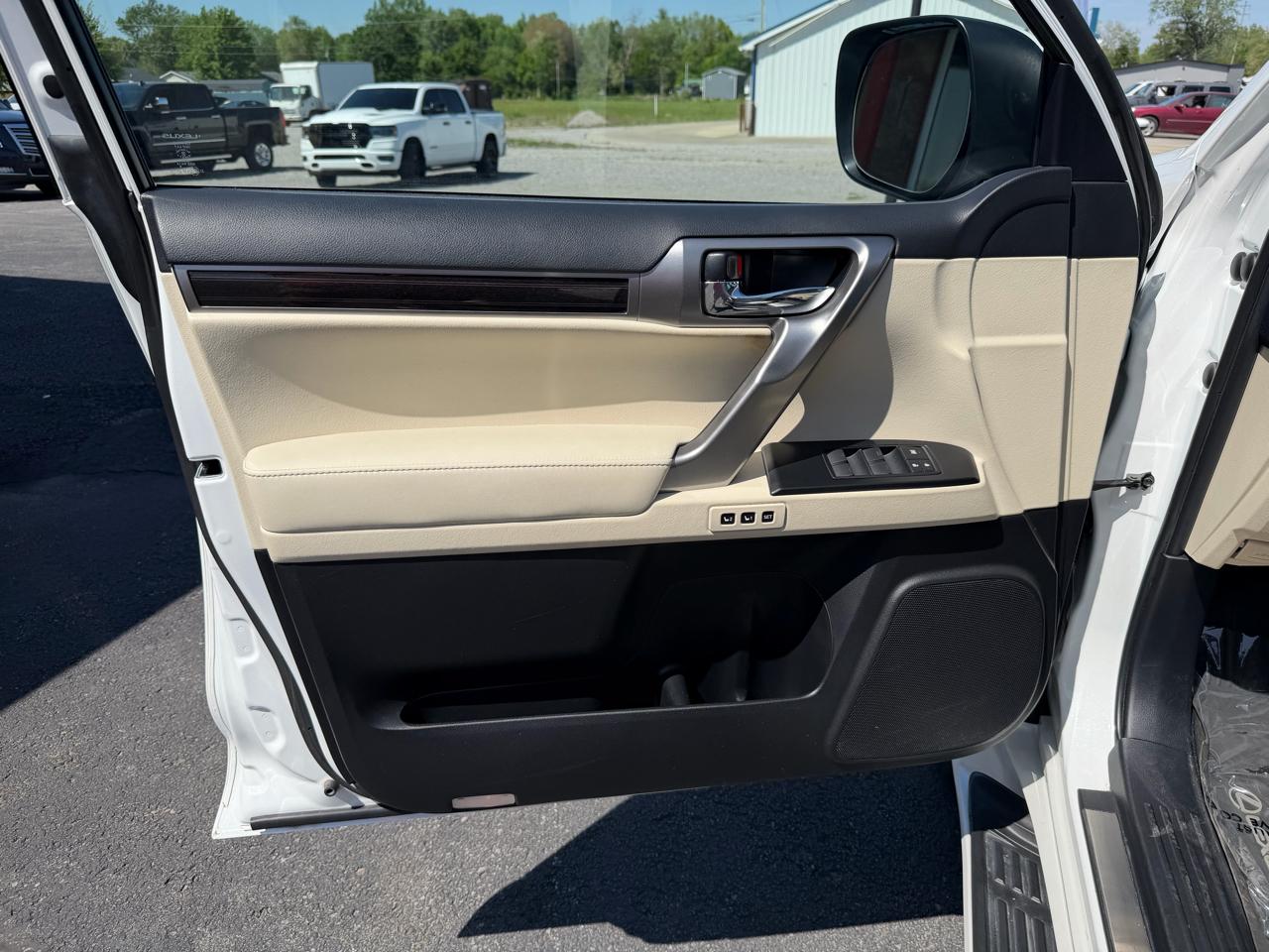 Lexus GX GX 460 Premium 4WD 2023