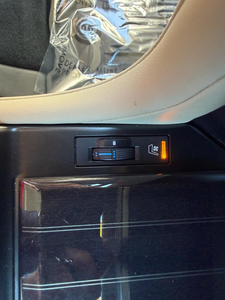 Lexus GX GX 460 Premium 4WD 2023